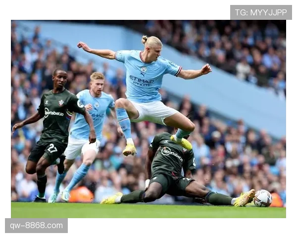 曼城防守稳定性面临考验，阶段性变化对球队争冠表现造成影响
