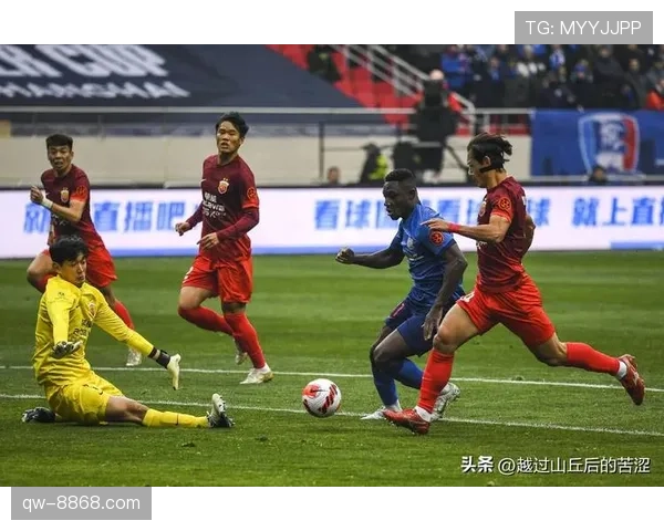 上海申花动荡内幕：战术混乱与高层分歧加剧，昔日豪门恐跌出争冠行列！